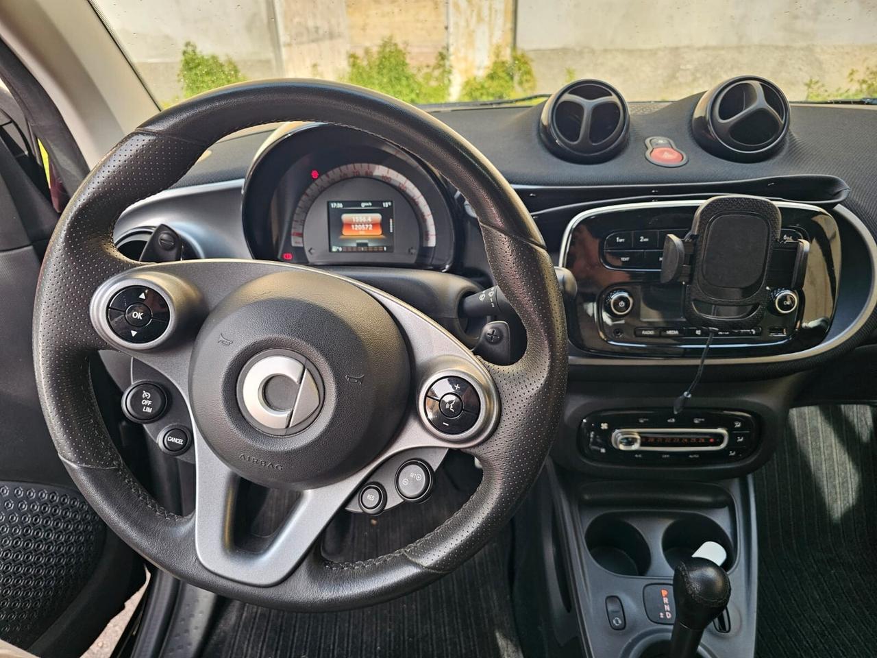 Smart ForTwo Turbo 90cv automatica.