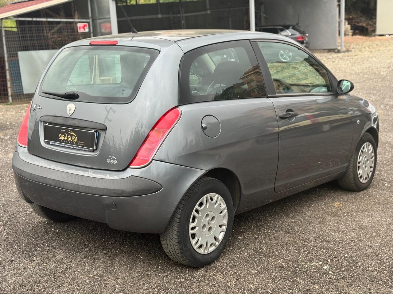 Lancia Ypsilon 1.2 16V Argento
