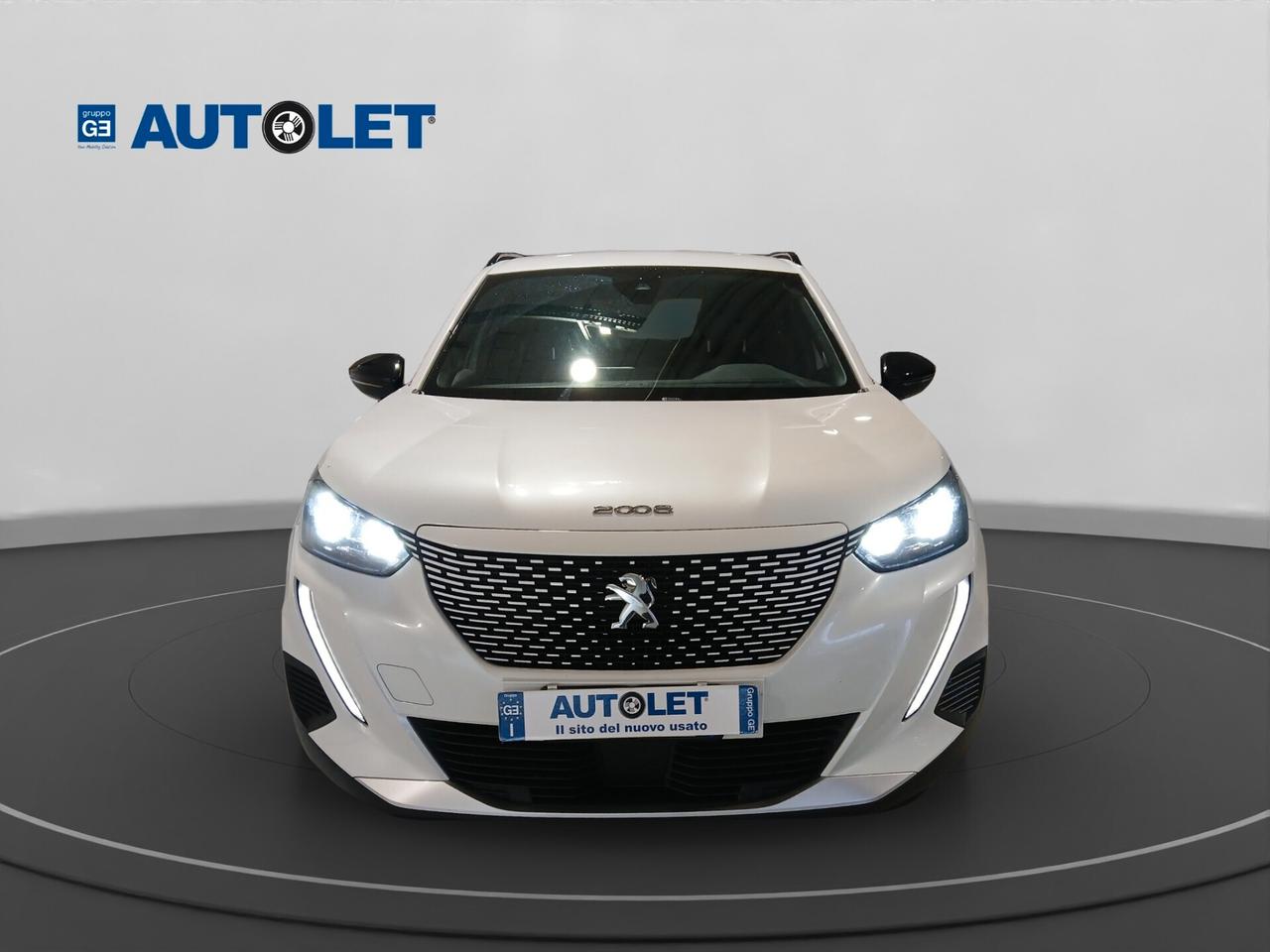 Peugeot 2008 motore elettrico 136 CV Allure