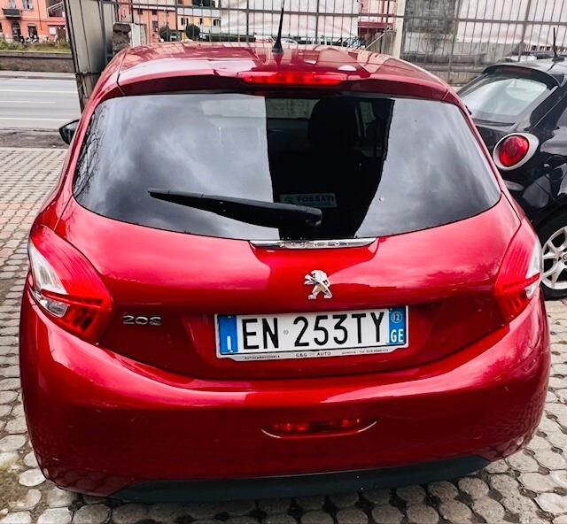 Peugeot 208 1.2 VTi 82 CV 5 porte Allure
