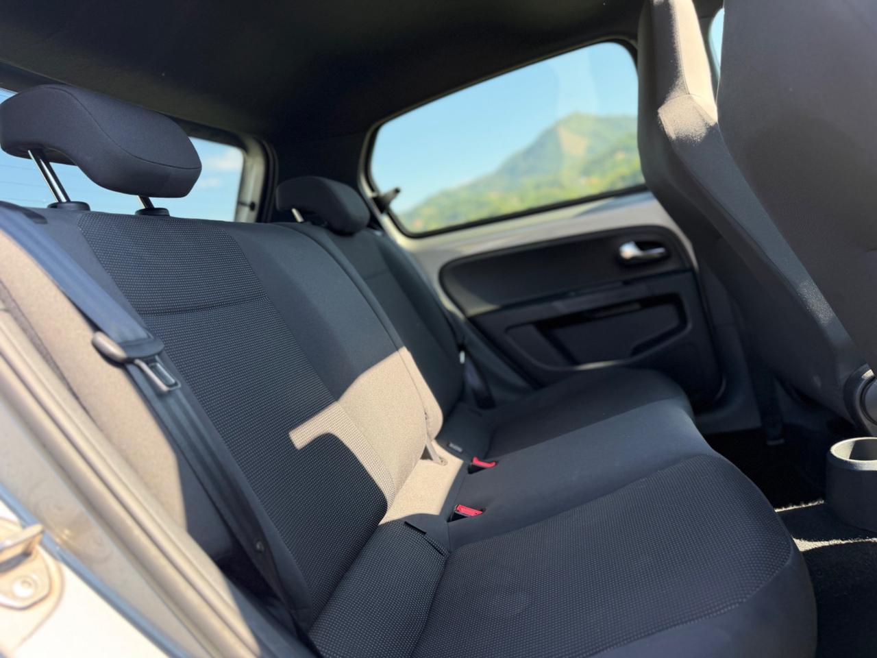 Volkswagen up! 1.0 75 CV 5p. high