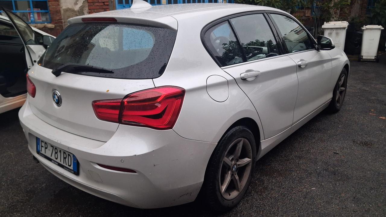 Bmw 116 116d 5p. Advantage