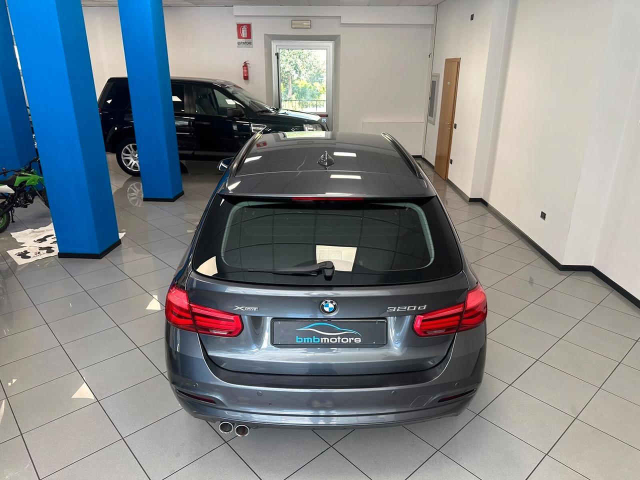 Bmw 320d xDrive Touring Business Advantage
