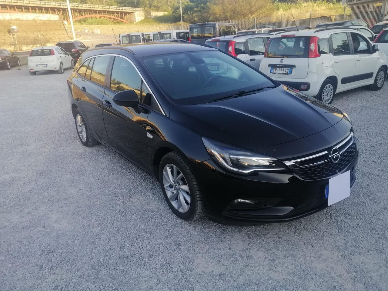 Opel Astra 1.6 CDTi 136CV Start&Stop Sports Tourer Business aziendale prezzo con €; 2.000 di rottamazione