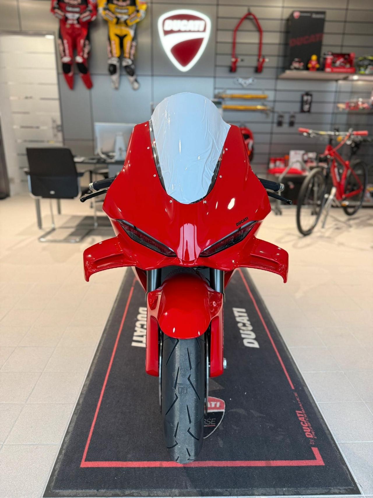 Ducati Panigale V4 BASE MY 2026 NUOVA DA IMMATRICOLARE