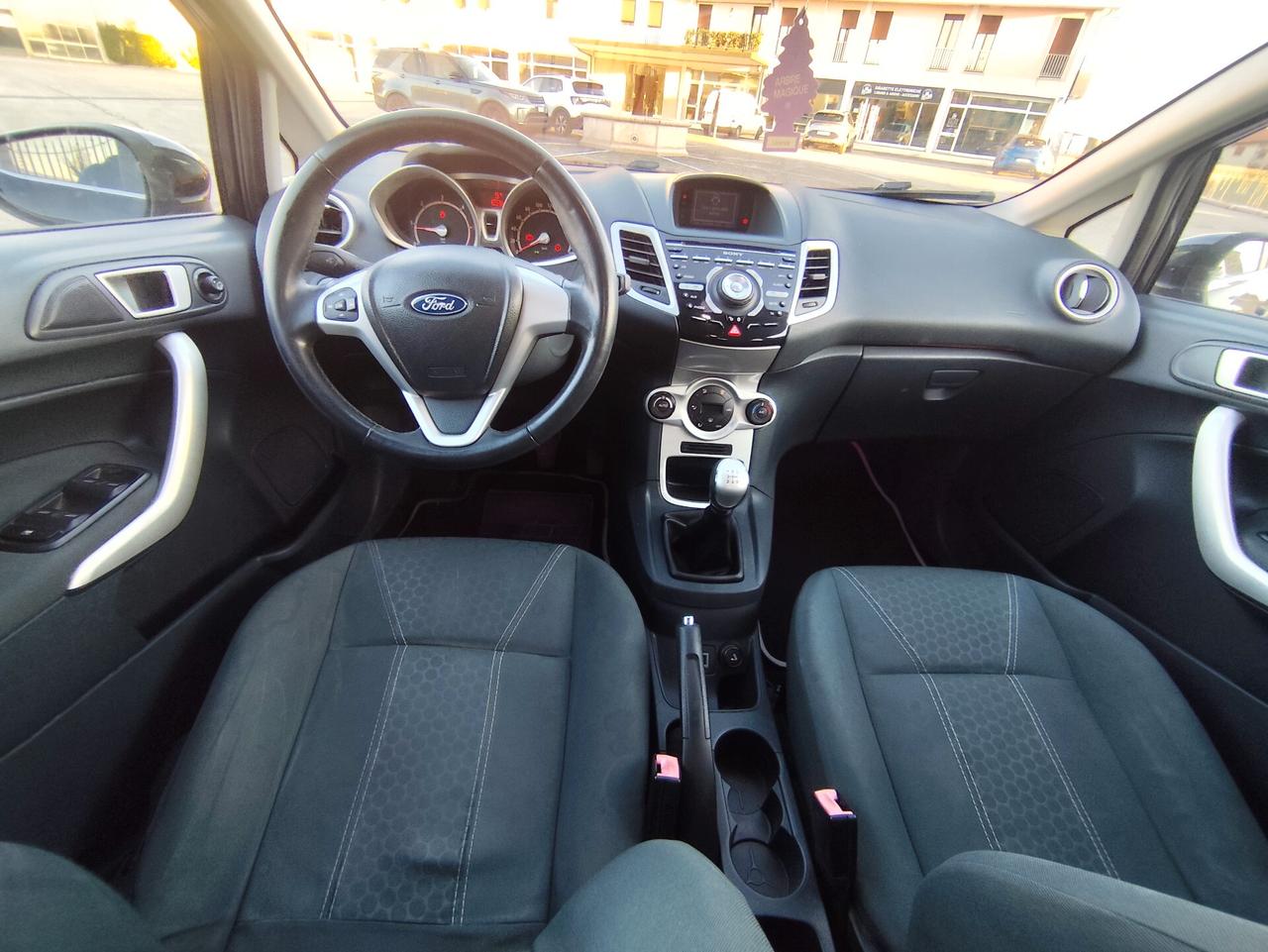 Ford Fiesta 1.6 TDCi 95 CV 5p. Titanium