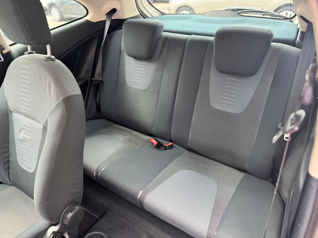 Ford Ka 1.2 8V 69CV Titanium