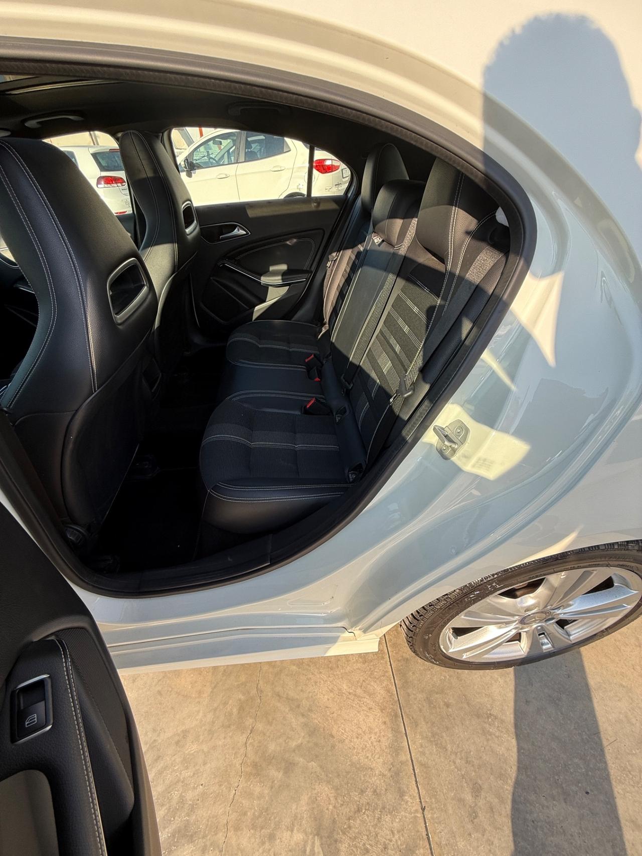 Mercedes-benz A 180 d Automatic Premium