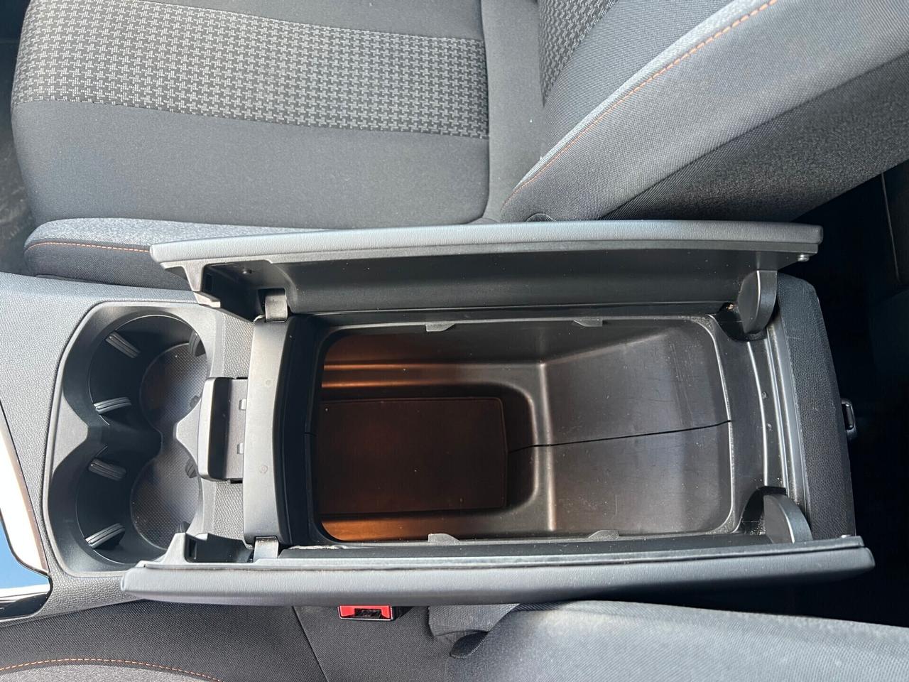 Peugeot 3008 BlueHDi 130 S&S Business