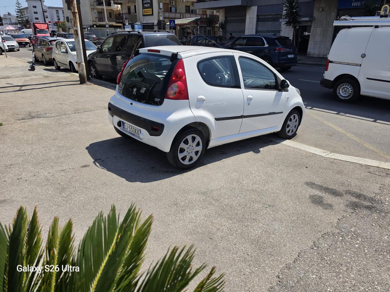 Peugeot 107 1.0 BENZINA - 5 PORTE - ANNO 2011