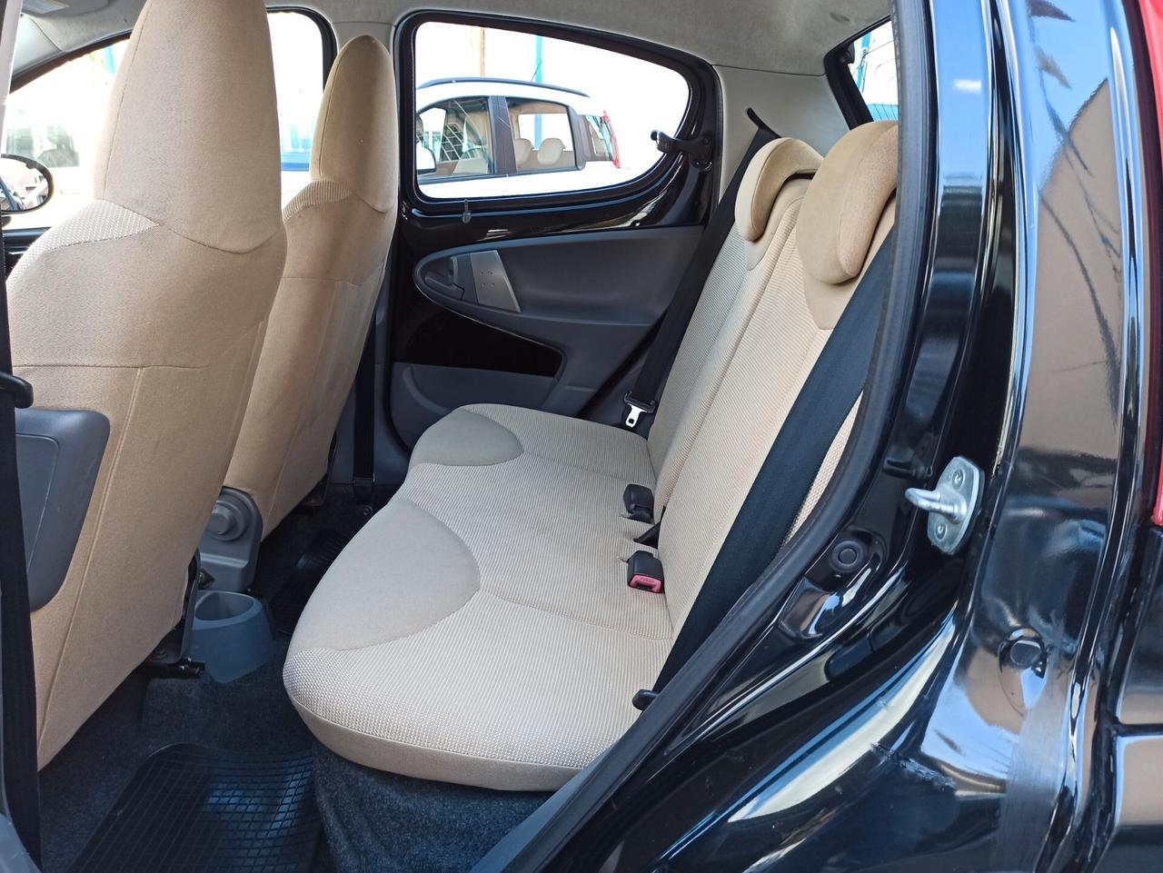 Peugeot 107 1.0 68 CV 5p. Sweet Years