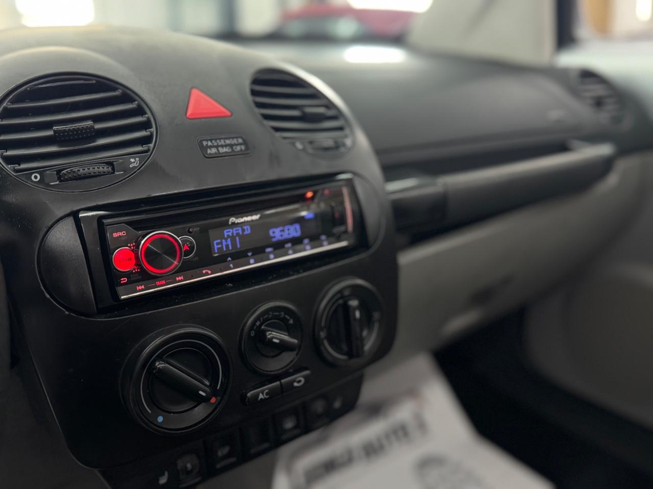 Volkswagen New Beetle 1.9 TDI 101CV Cabrio