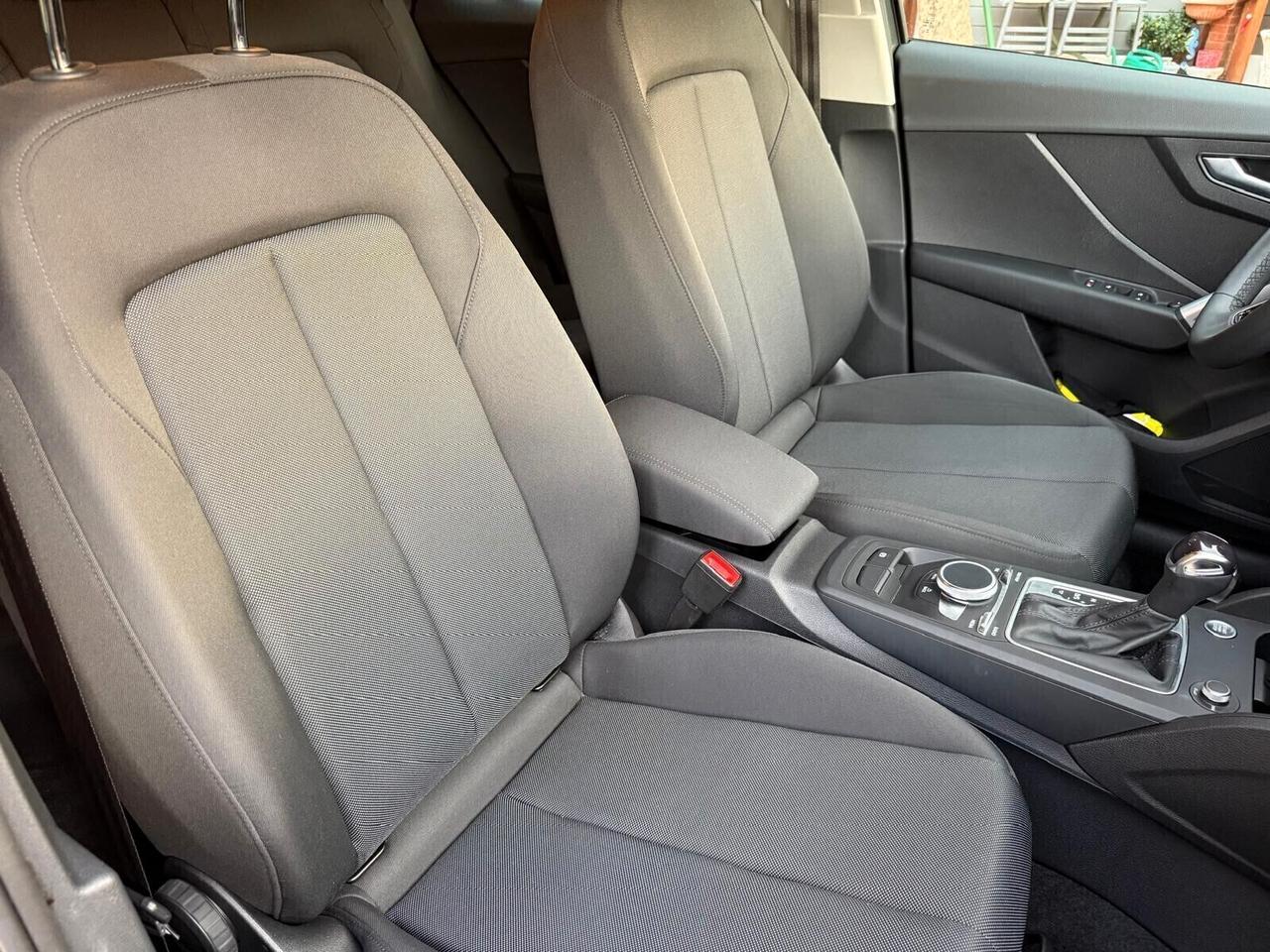 Audi Q2 35 TDI S tronic Business