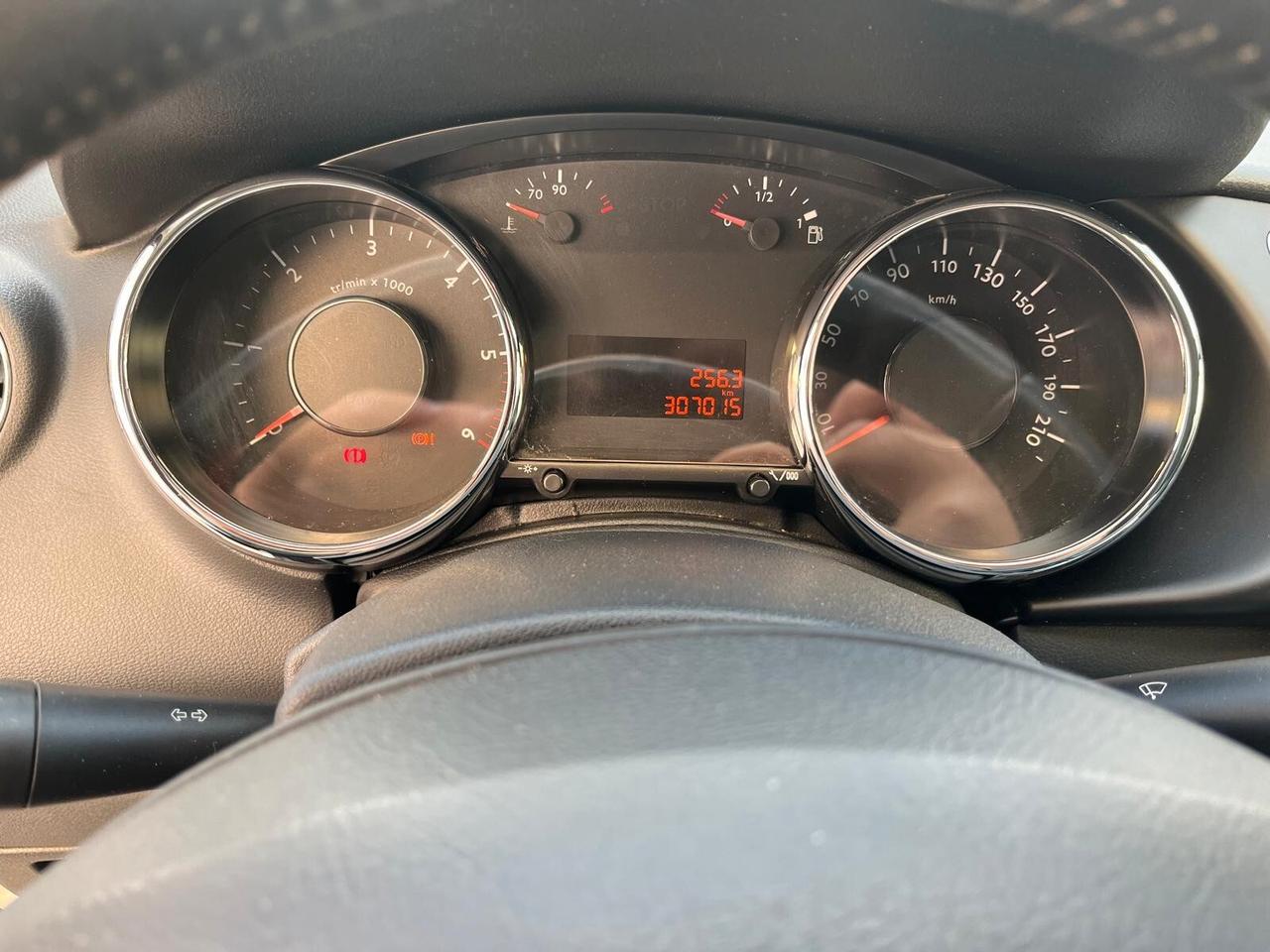 Peugeot 3008 1.6 HDi 110CV Business