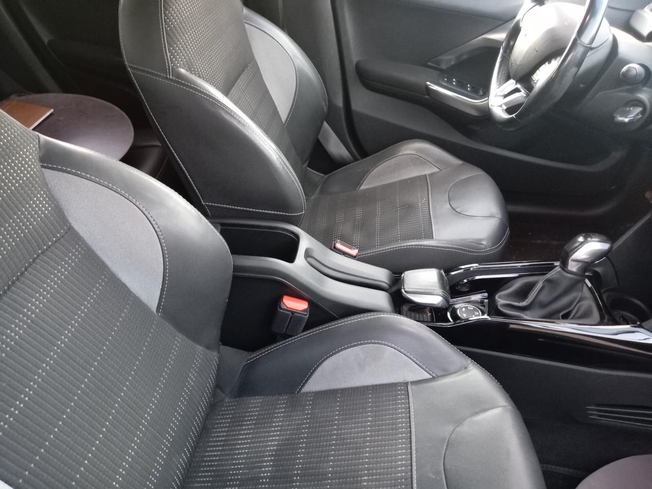 Peugeot 208 BlueHDi 100 3 porte GT Line