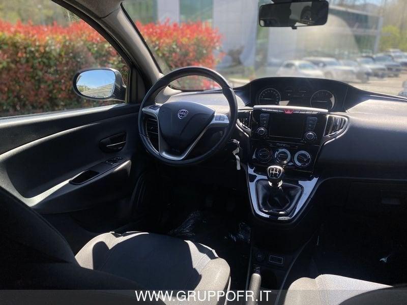 Lancia Ypsilon 1.2 69 CV 5 porte Gold