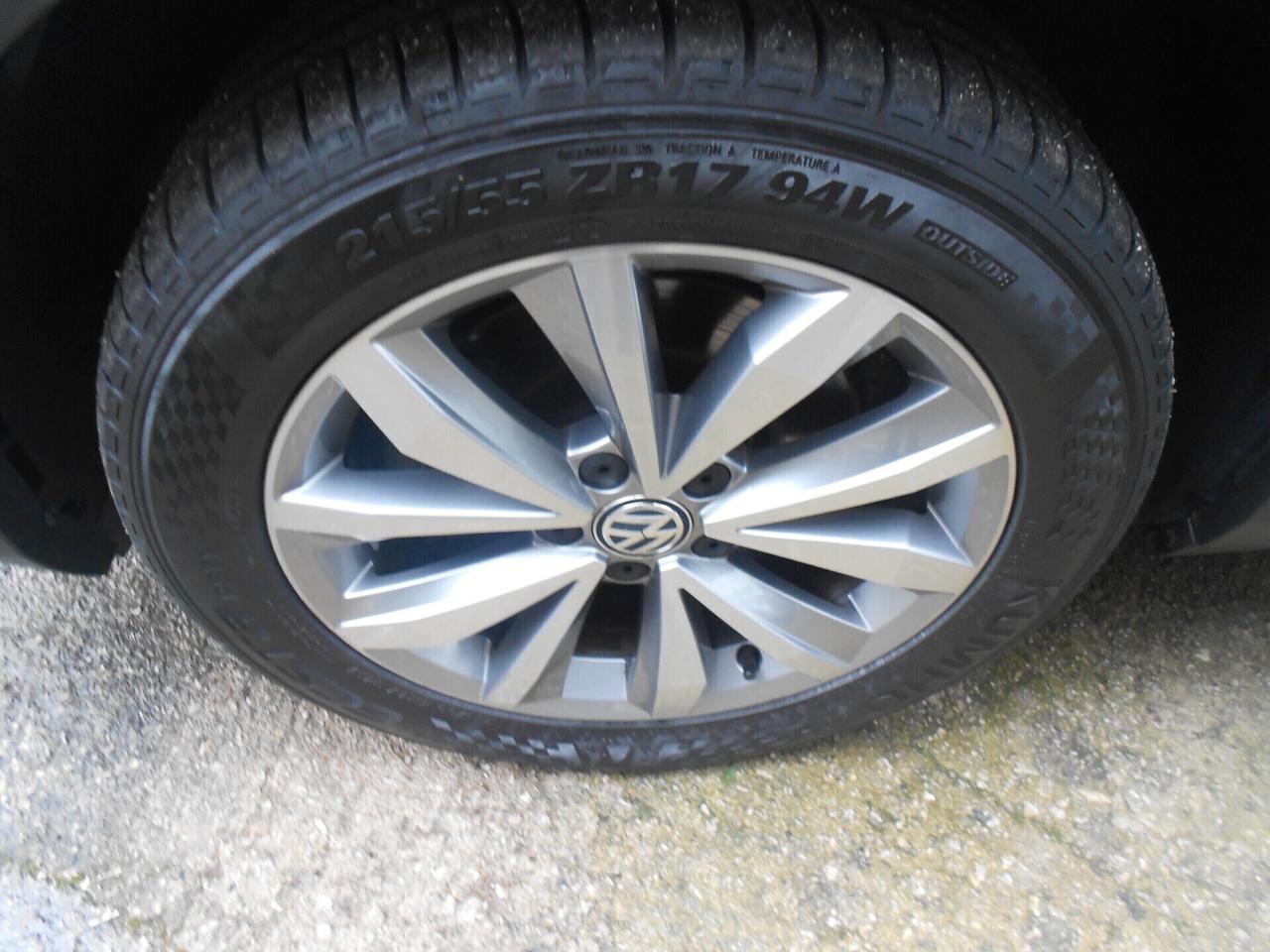 T-ROC 2.0TDI(BI-COLOR,DSG-NAVI)E6D-TEMP,150cv