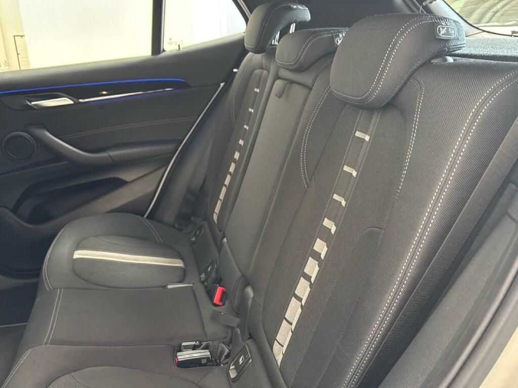 BMW X2 18 d SCR Business X xDrive Steptronic