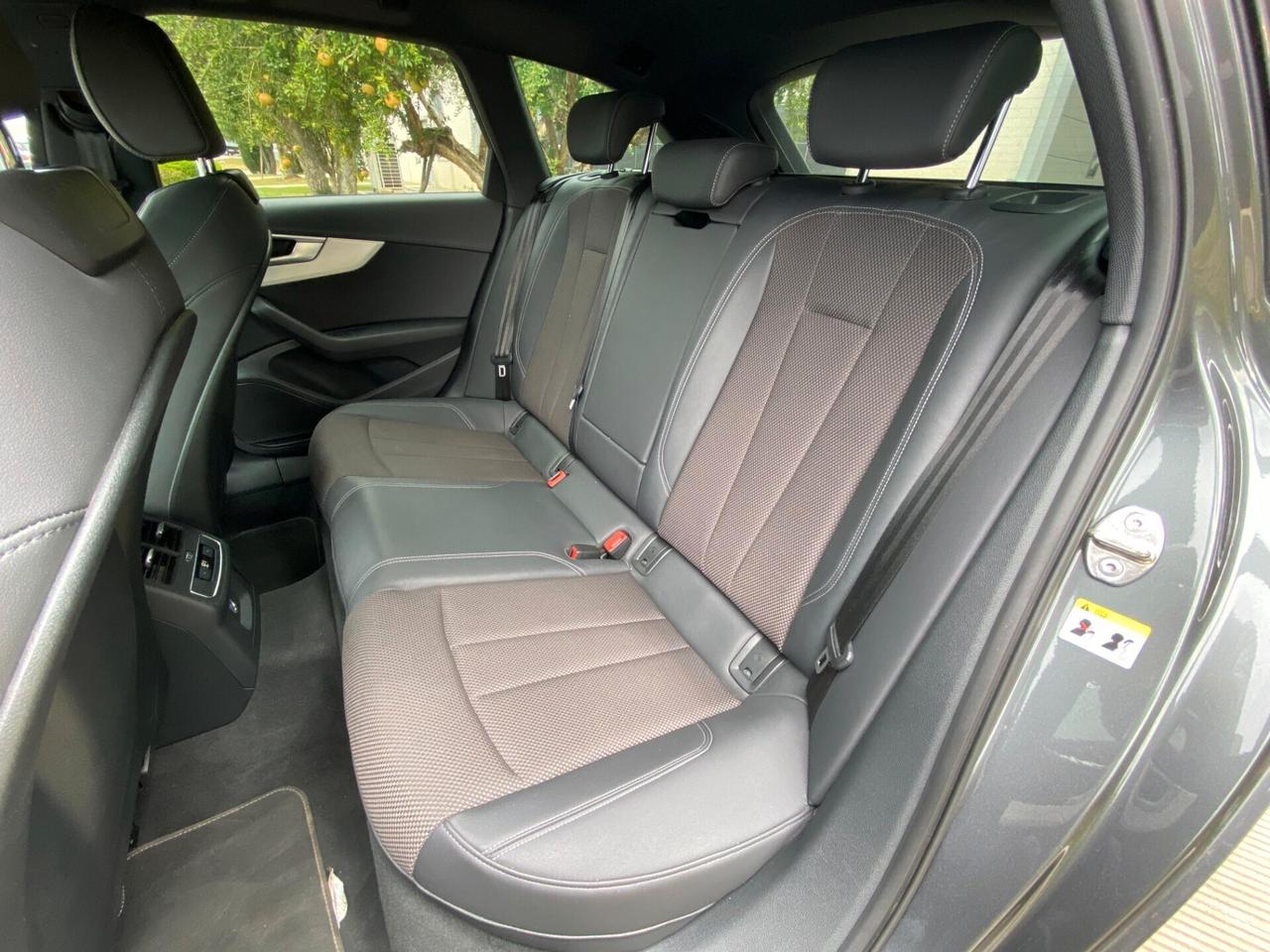 Audi A4 Avant 40 TDI quattro S tronic line edition