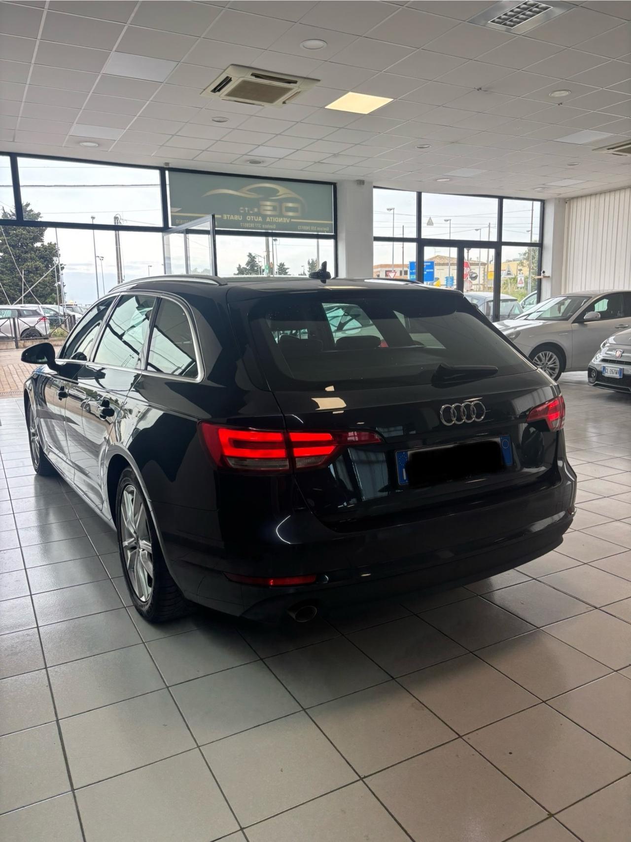 Audi A4 2.0 TDI 150 CV S tronic Business