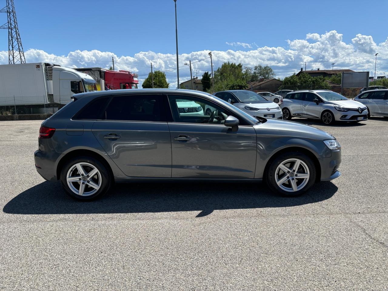 Audi A3 1.6 TDI S tronic Business - 2017