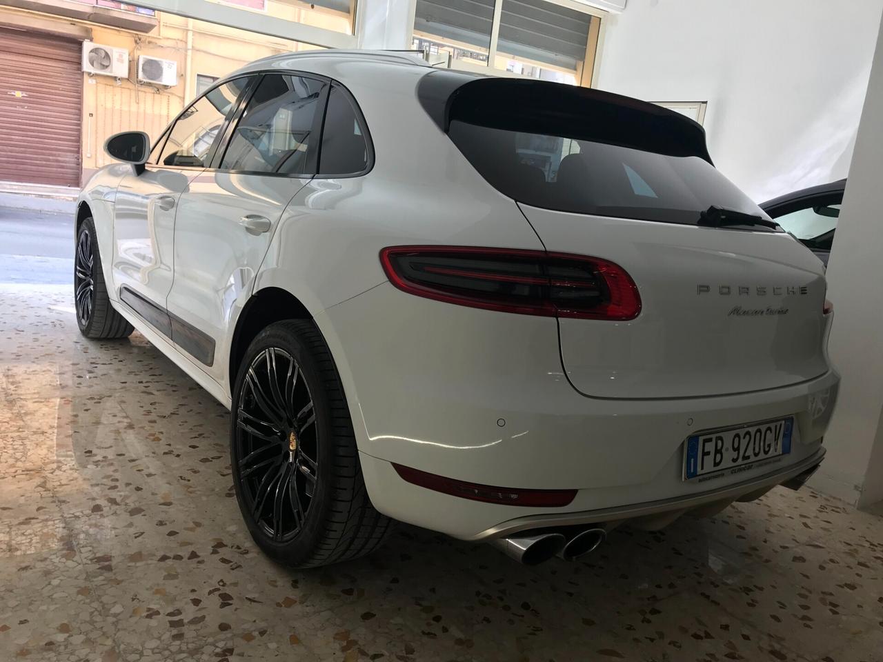 Porsche Macan 3.6 Turbo V6 400cv service Porsche