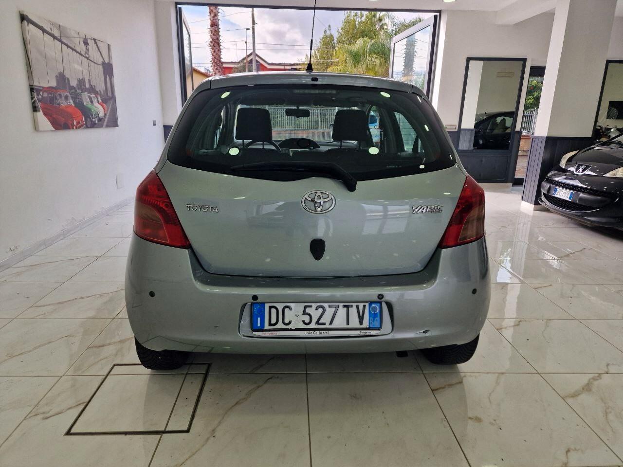 Toyota Yaris 1.4 D-4D 5 porte Cambio Automatico
