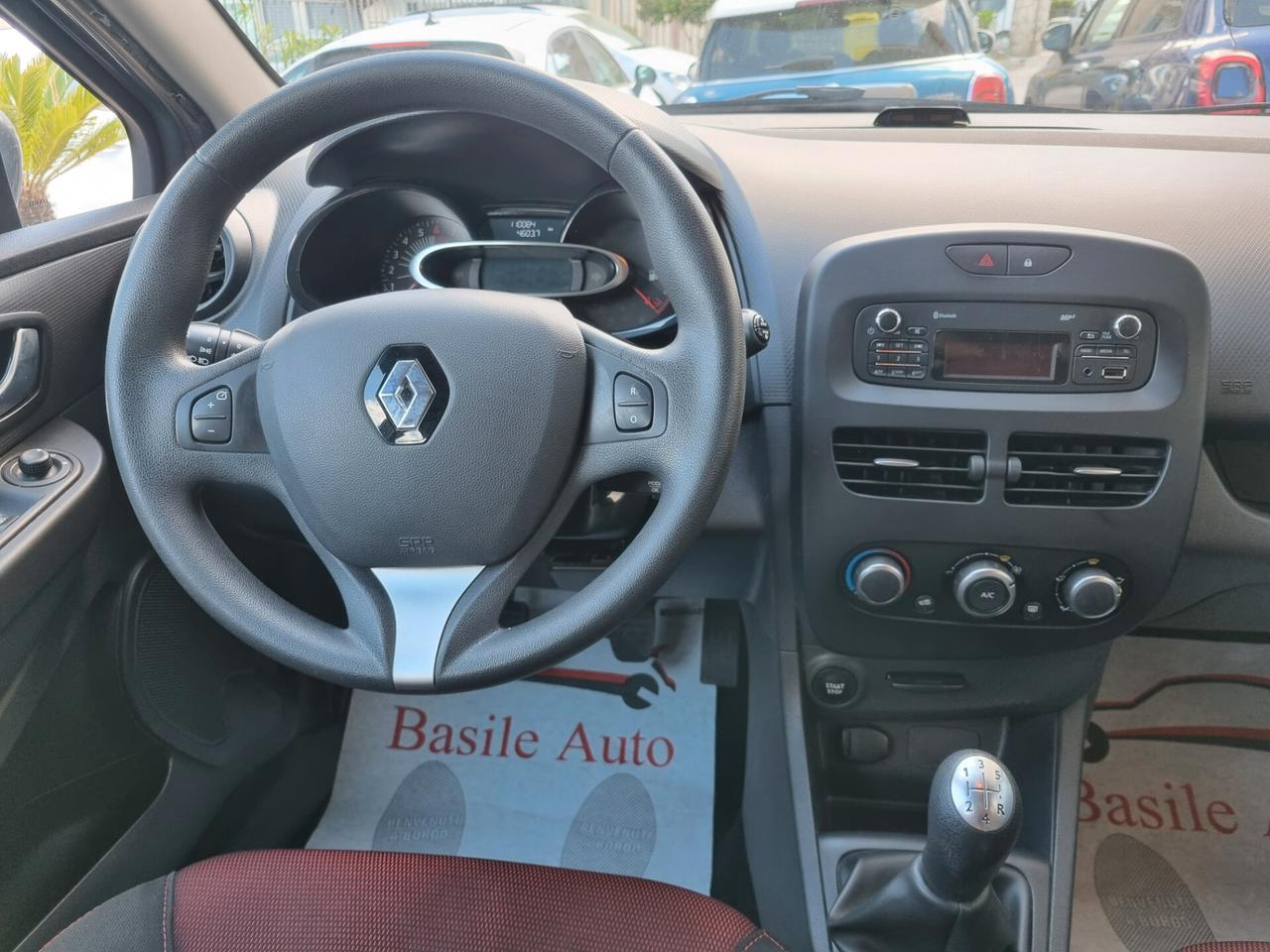 Renault Clio 1.2 75CV 5 porte Zen