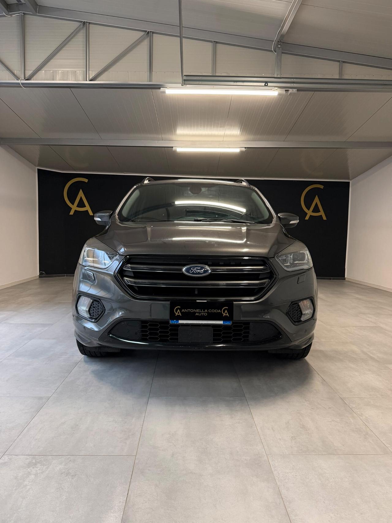 Ford Kuga 2.0 TDCI 120 CV S&S 2WD Powershift ST-Line