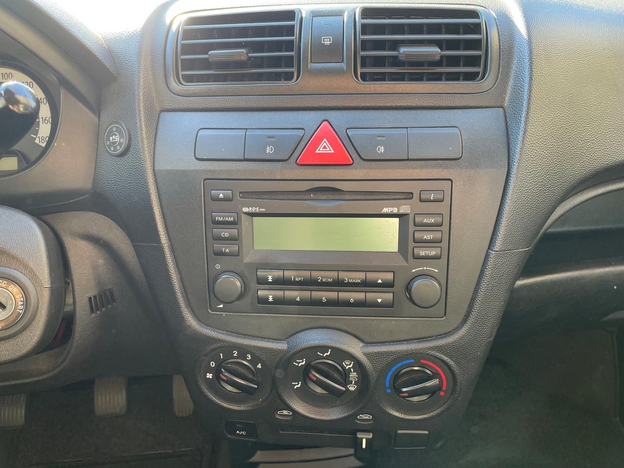 Kia Picanto 1.1 12V Hot Bi-Fuel/1PROP/GARANZIA