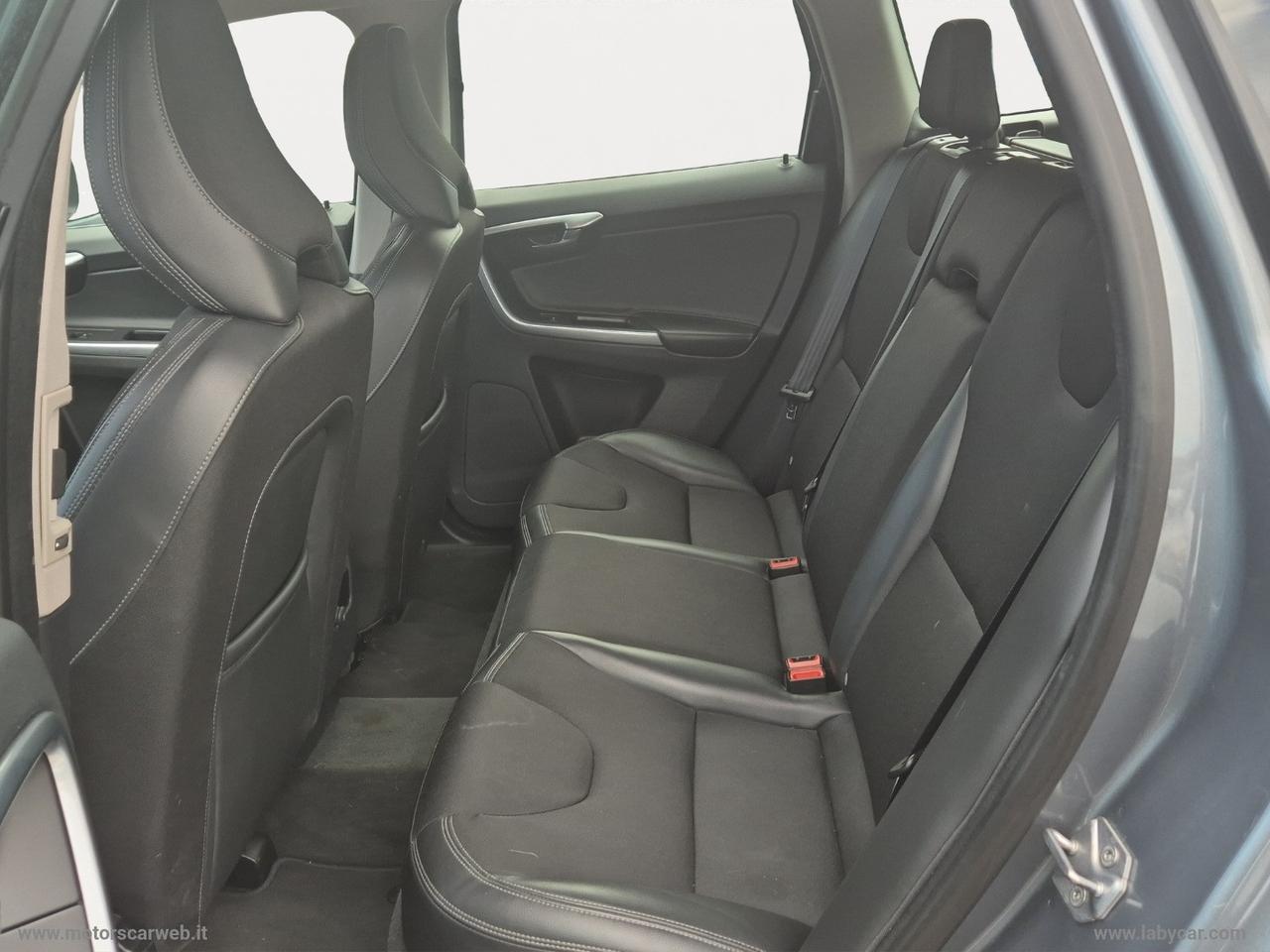 VOLVO XC60 D3 Geartronic Momentum