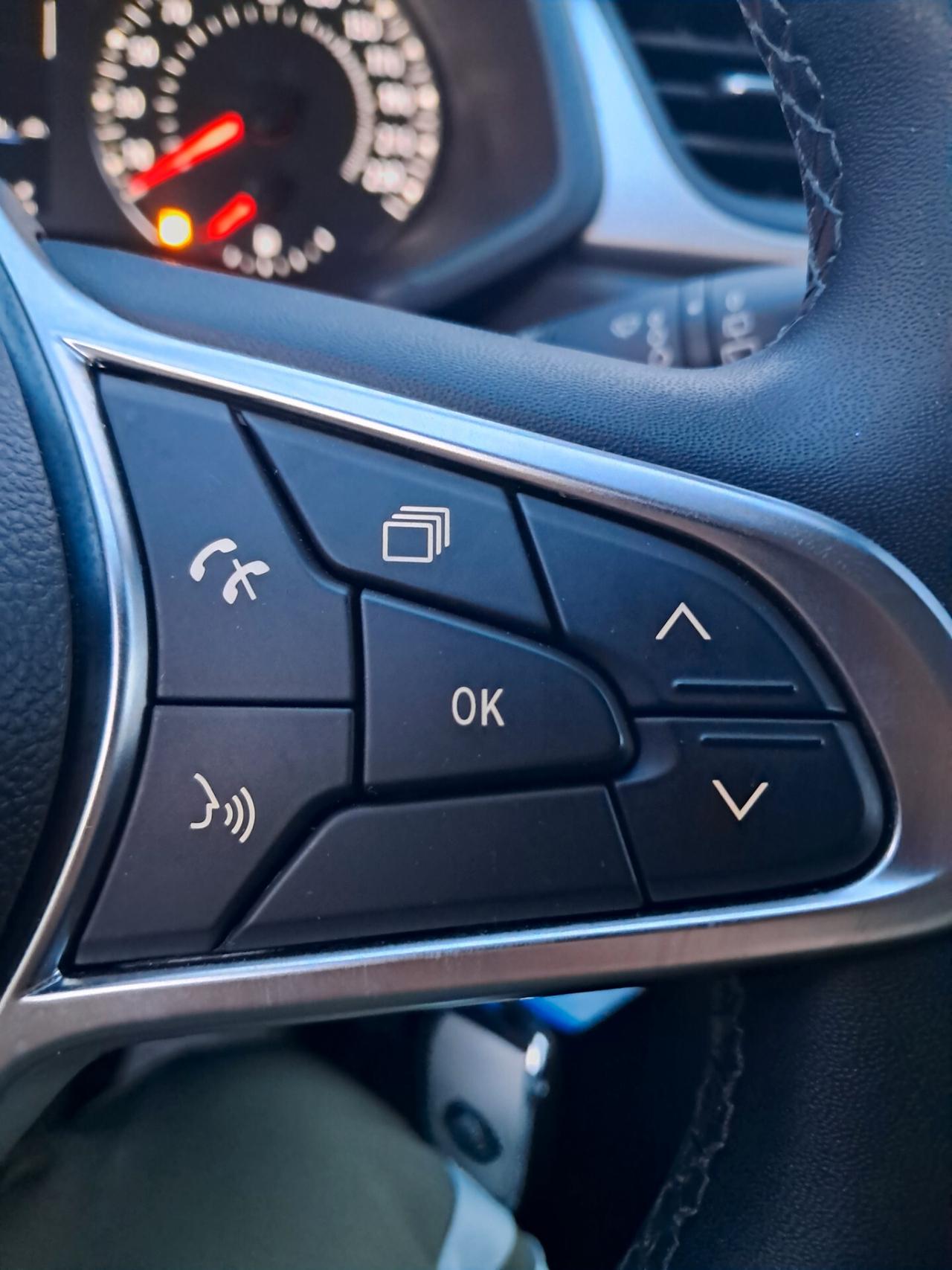 Renault CAPTUR 1.5 DCI 115CV-FULL LED*NAVI*RADAR