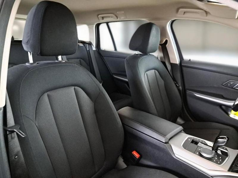 BMW 320 xDrive 48V Business Advantage Touring aut