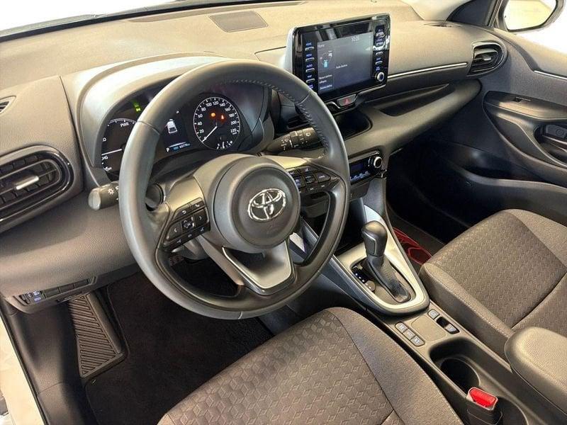 Toyota Yaris Hybrid Active MY22