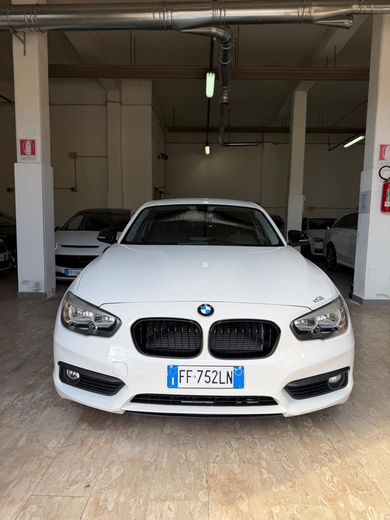 Bmw 116d 2016 5p. Urban