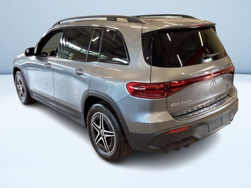 Mercedes-Benz EQB 250+ AMG Line Advanced
