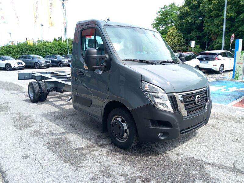 Nissan Interstar 35 2.3 dCi 165CV Tp-PL-SL-RG Cabinato