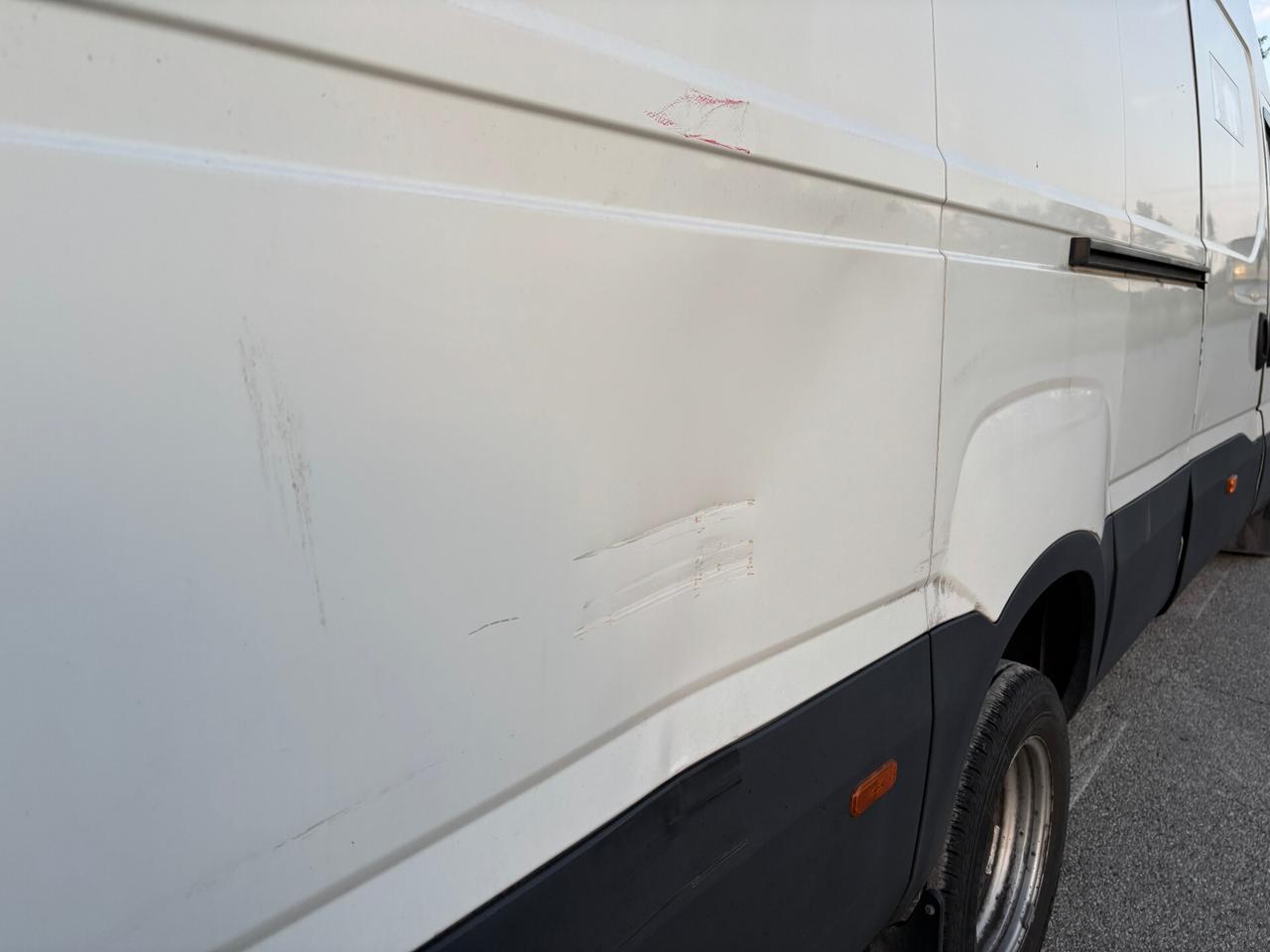 Iveco Daily 35S16 2.3 HPT TETTO ALTO PASSO LUNGO !!!!!! HI MATIC