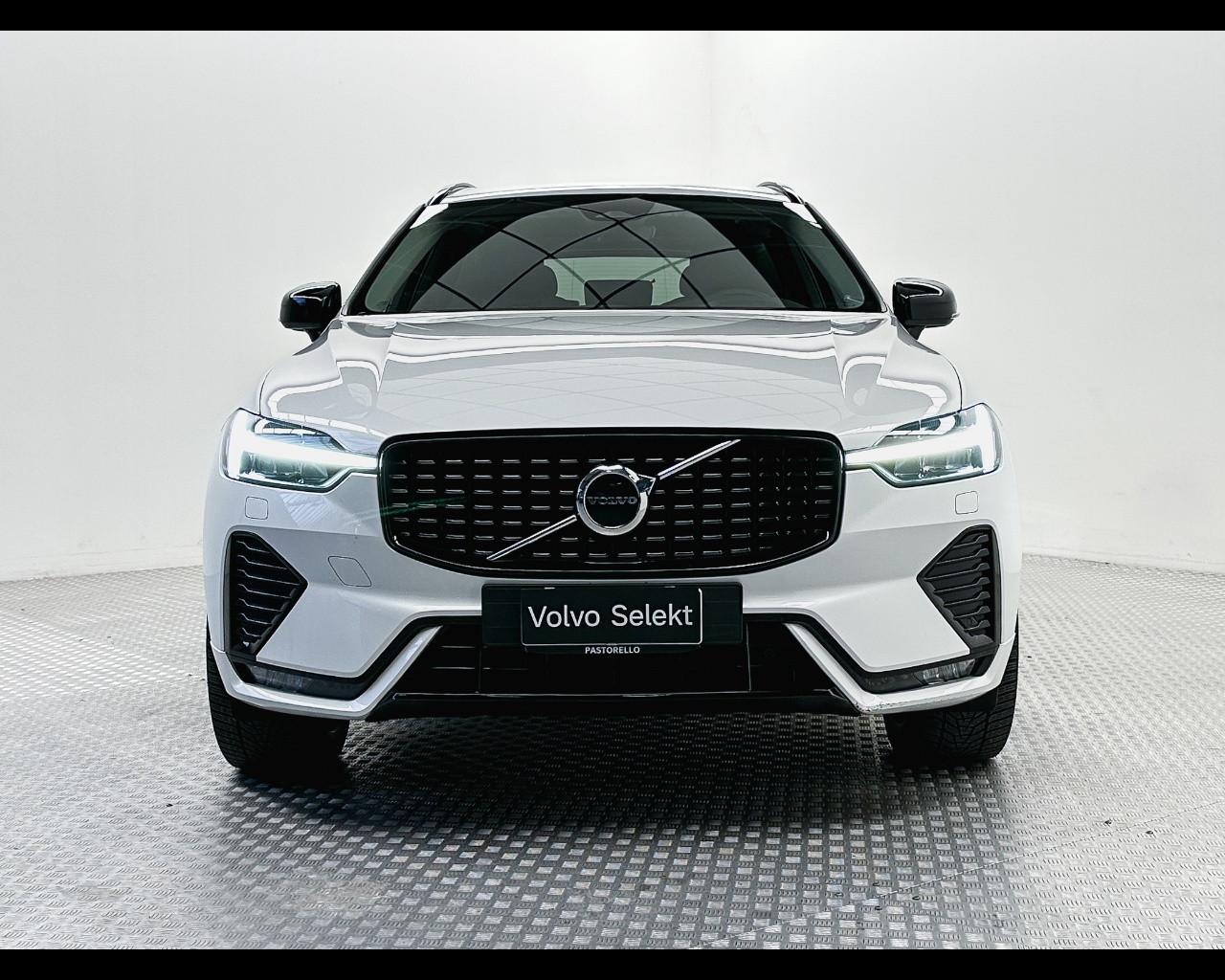 VOLVO XC60 (2017-->) - XC60 B4 (d) AWD automatico Plus Dark