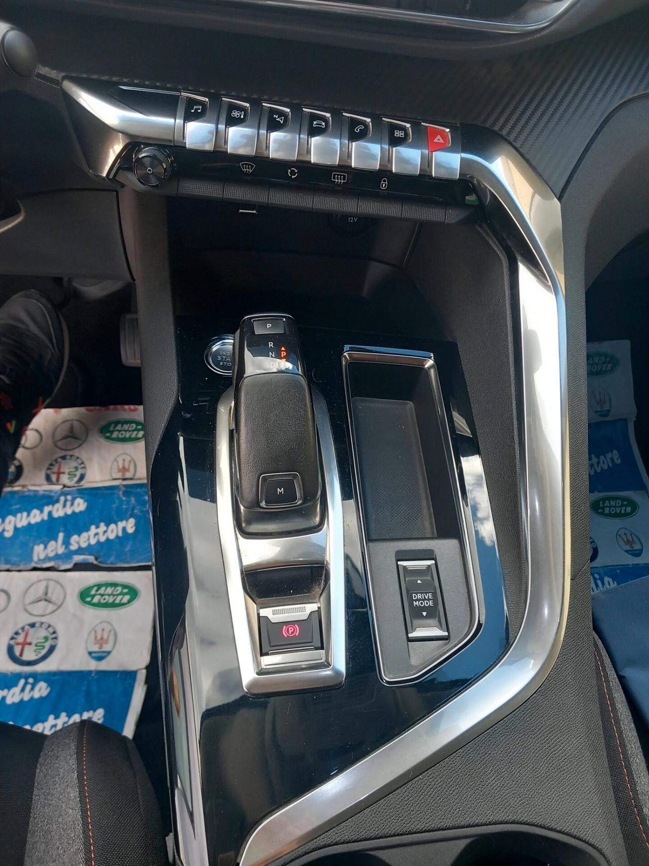 Peugeot 3008 BlueHDi 130 S&S Active KM 88000 NAVI LED SENSORI AUTOMATICA GARANZIA