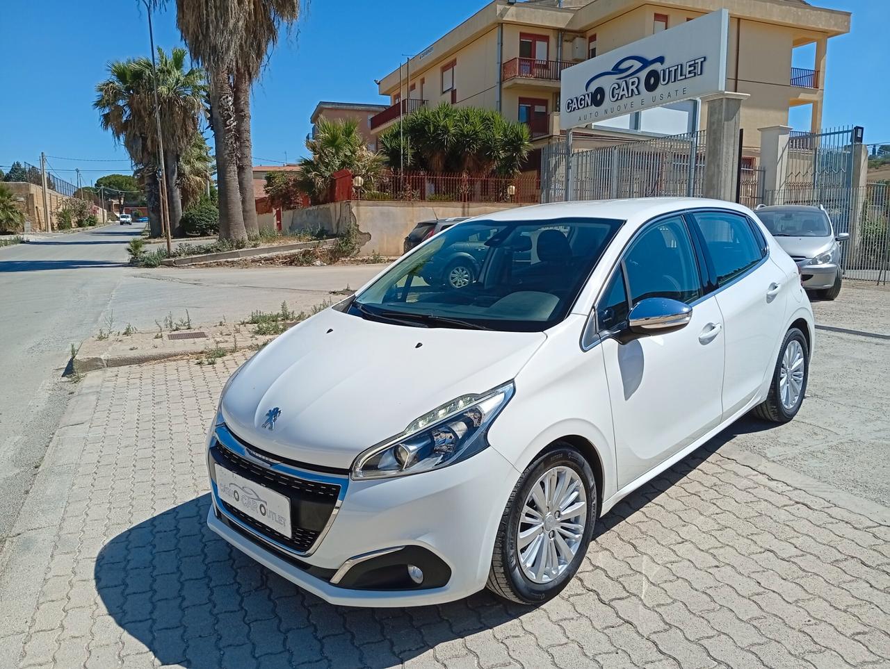 Peugeot 208 BlueHDi 100 S&S 5 porte Allure