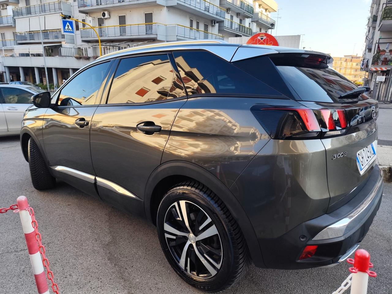 Peugeot 3008 1.5 BlueHDi GT Line * Navi * Retrocamera * Pelle * Garantita 12 Mesi