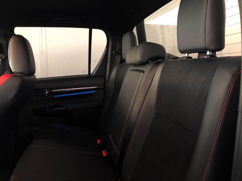 Toyota Hilux Double Cab 2.8 D GR Sport 4WD A/T