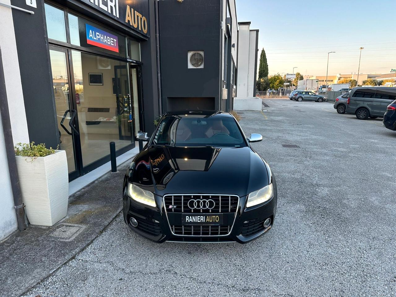 Audi A5 S5 4.2 V8 quattro