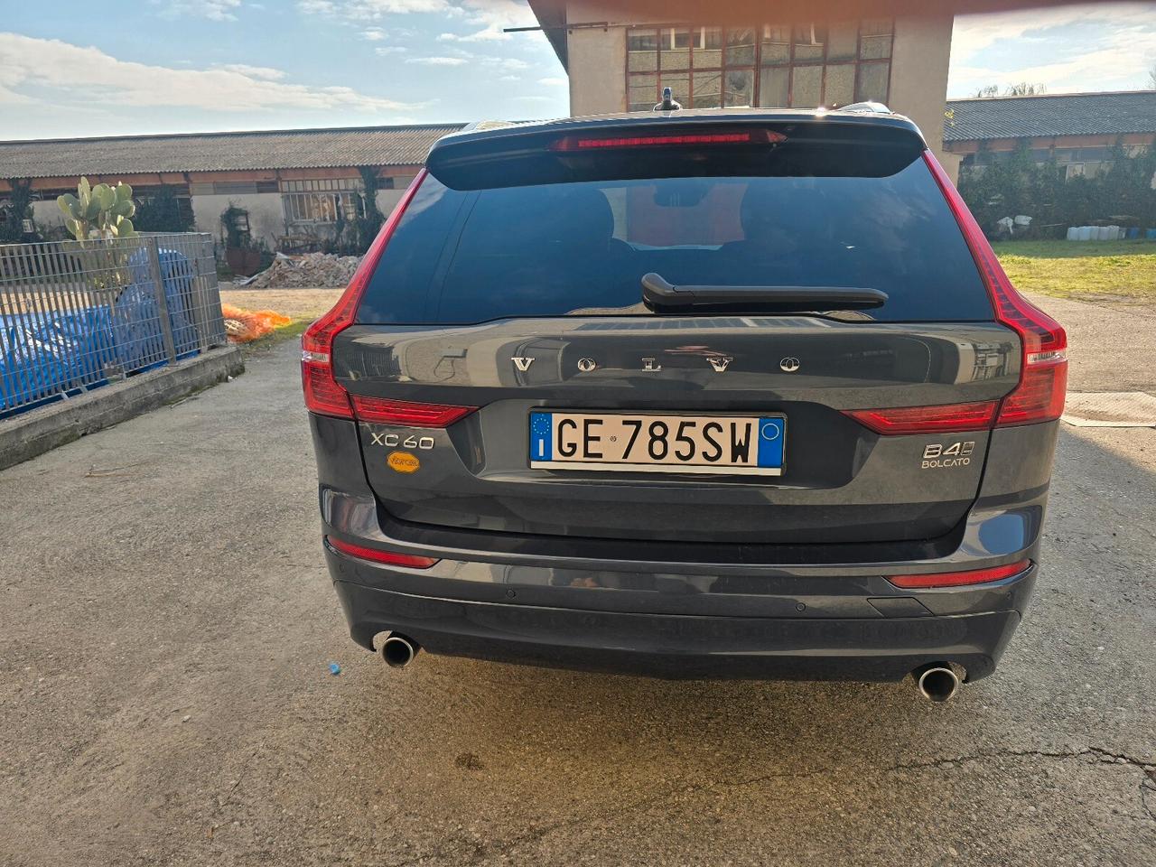 Volvo XC 60 XC60 B4 (d) AWD Geartronic Business