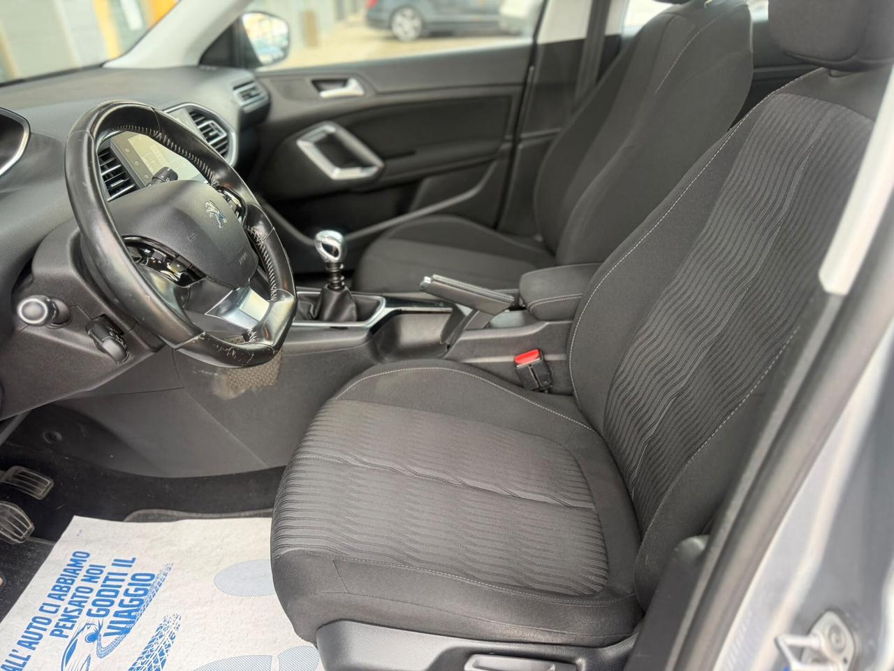 Peugeot 308 PureTech Turbo 130 S&S SW Allure