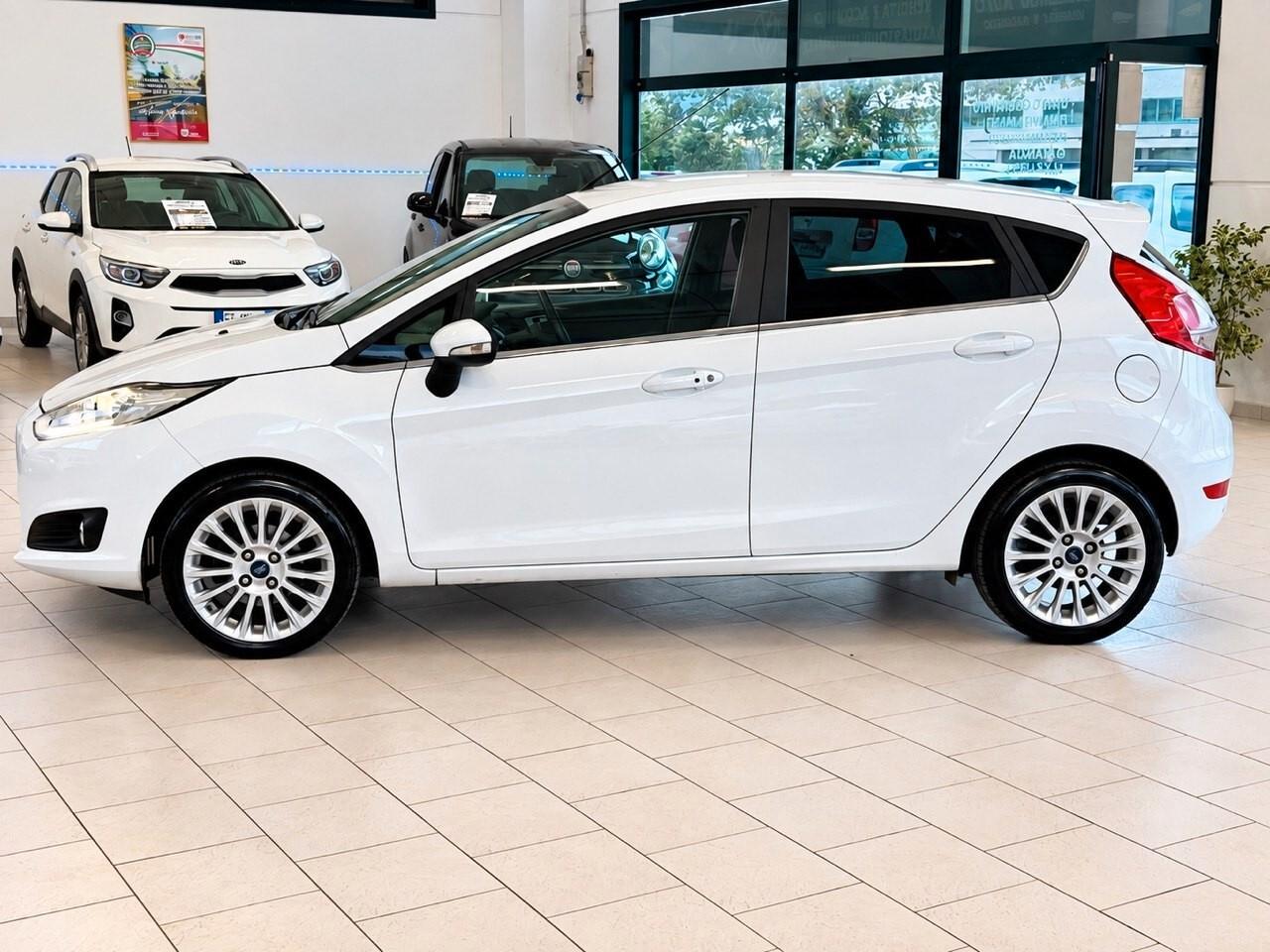 Ford Fiesta 1.0 80CV 5 porte Titanium