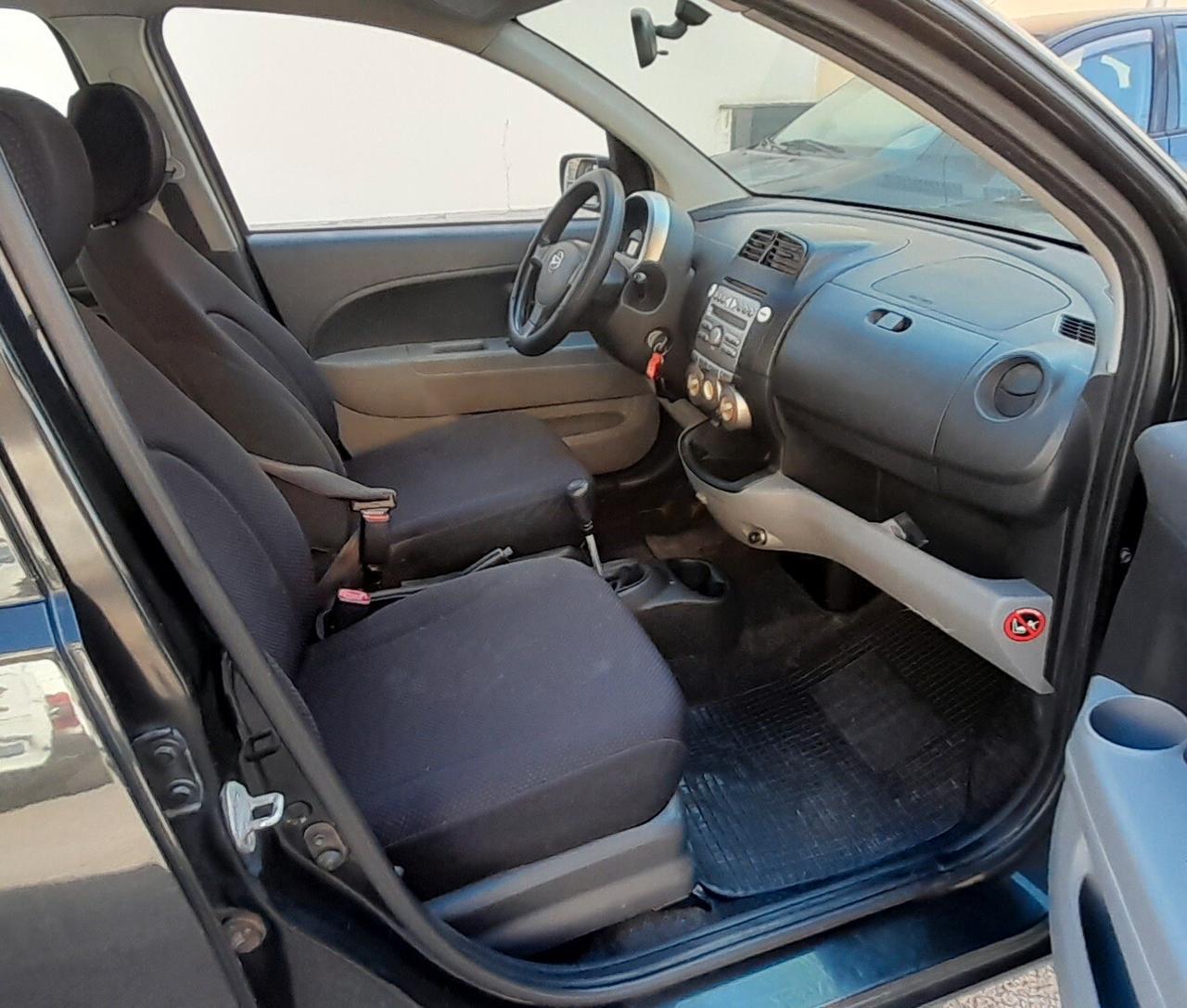 Daihatsu Sirion 1.0 Sho