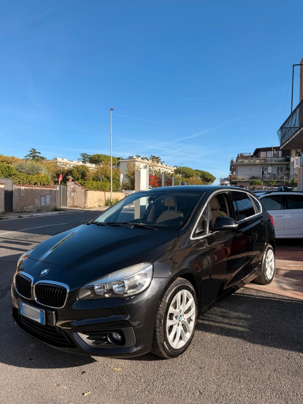 Bmw 2er Active Tourer 218d Luxury