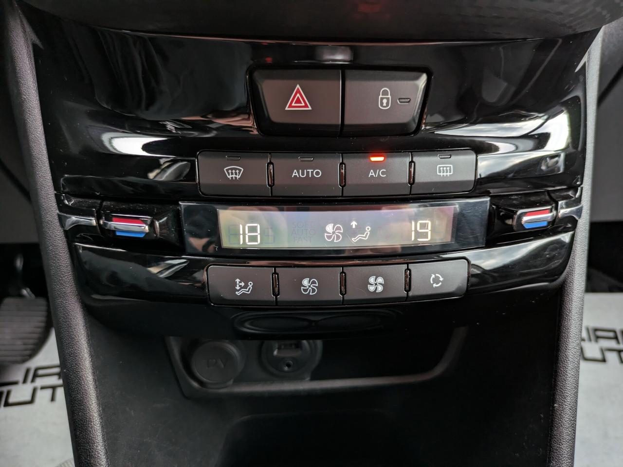 PEUGEOT 2008 ALLURE 1.6 BlueHDi 120cv